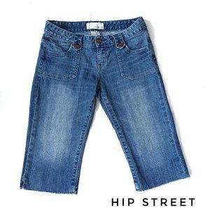 MAURICE'S Frayed Distressed Capri Cropped Low Rise Stretch Denim Pants 3/4